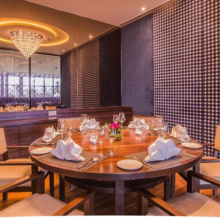 Howard Johnson By Wyndham, Hebbal, Bengaluru Buitenkant foto