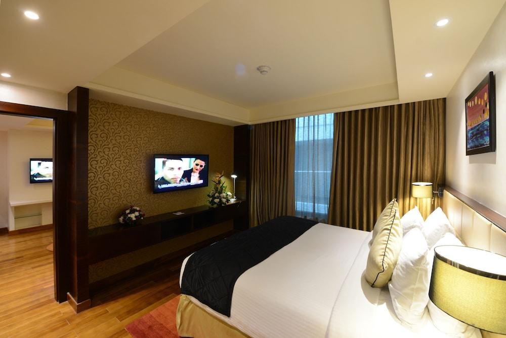 Howard Johnson By Wyndham, Hebbal, Bengaluru Buitenkant foto