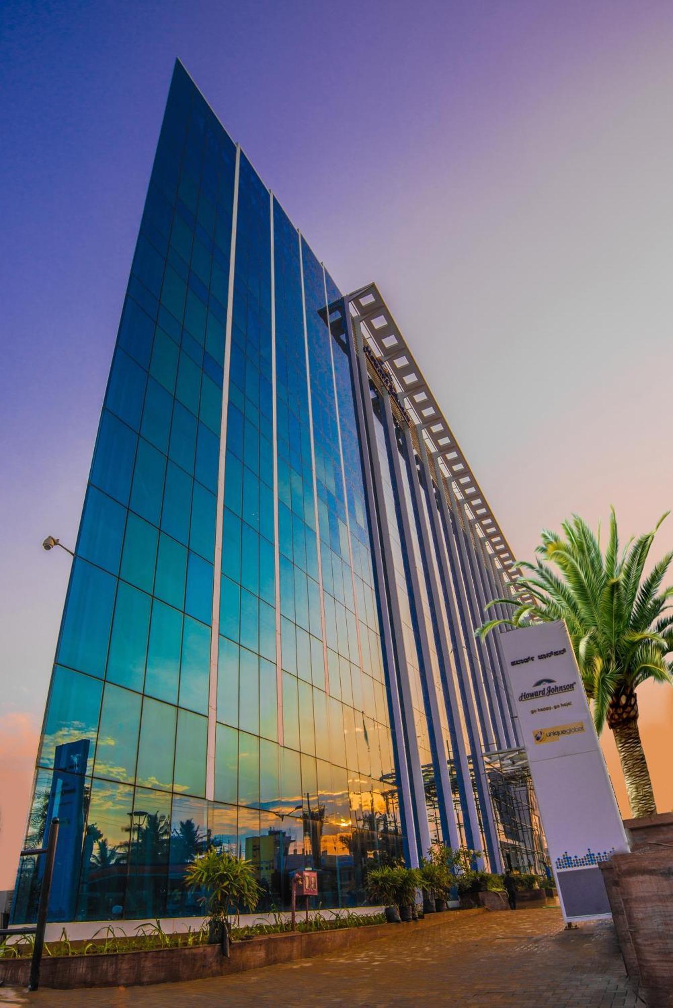Howard Johnson By Wyndham, Hebbal, Bengaluru Buitenkant foto