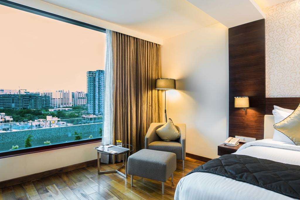 Howard Johnson By Wyndham, Hebbal, Bengaluru Buitenkant foto