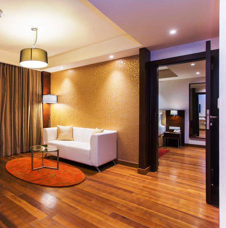 Howard Johnson By Wyndham, Hebbal, Bengaluru Buitenkant foto