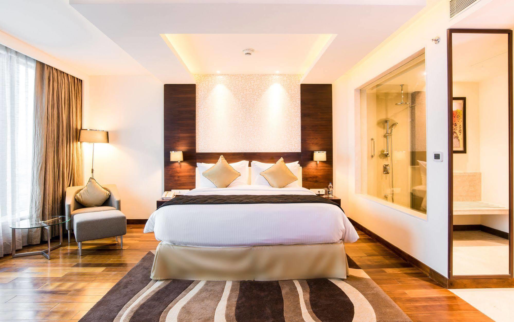 Howard Johnson By Wyndham, Hebbal, Bengaluru Buitenkant foto