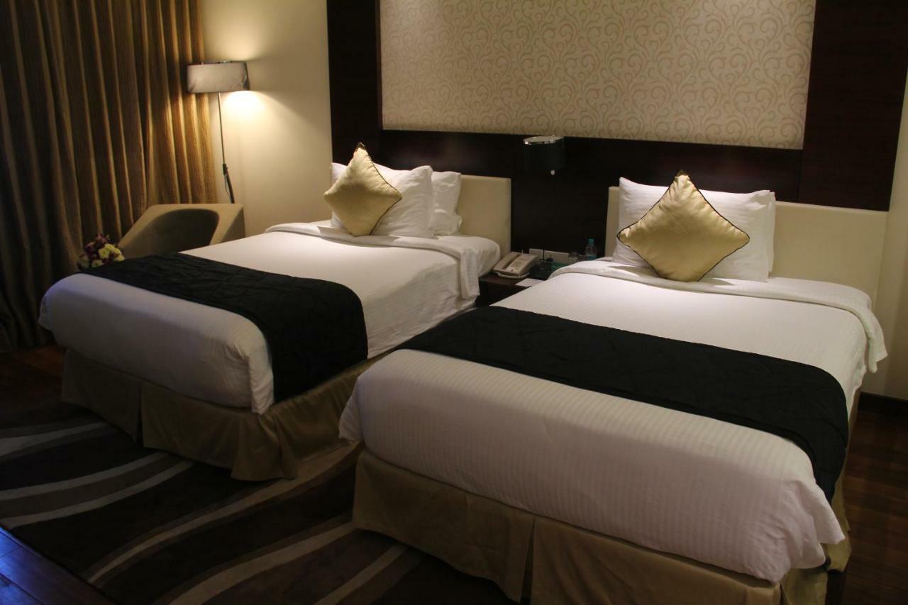 Howard Johnson By Wyndham, Hebbal, Bengaluru Buitenkant foto