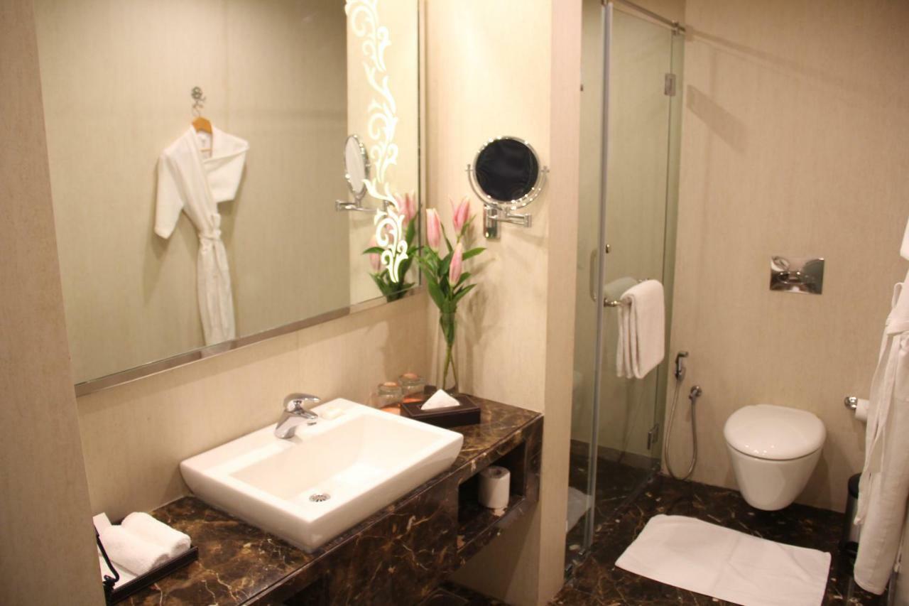 Howard Johnson By Wyndham, Hebbal, Bengaluru Buitenkant foto