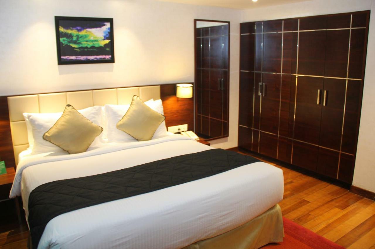 Howard Johnson By Wyndham, Hebbal, Bengaluru Buitenkant foto