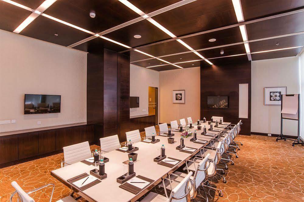 Howard Johnson By Wyndham, Hebbal, Bengaluru Buitenkant foto