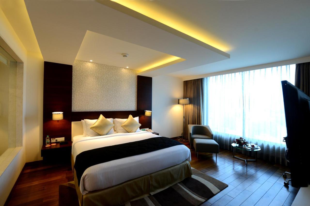 Howard Johnson By Wyndham, Hebbal, Bengaluru Buitenkant foto